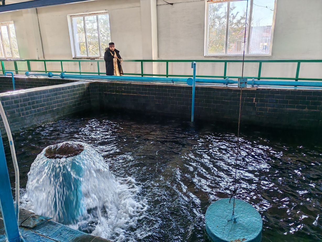 В Находке освятили городской водозабор